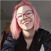 Studentessa universitaria bilingue offre lezioni e ripetizioni di Inglese